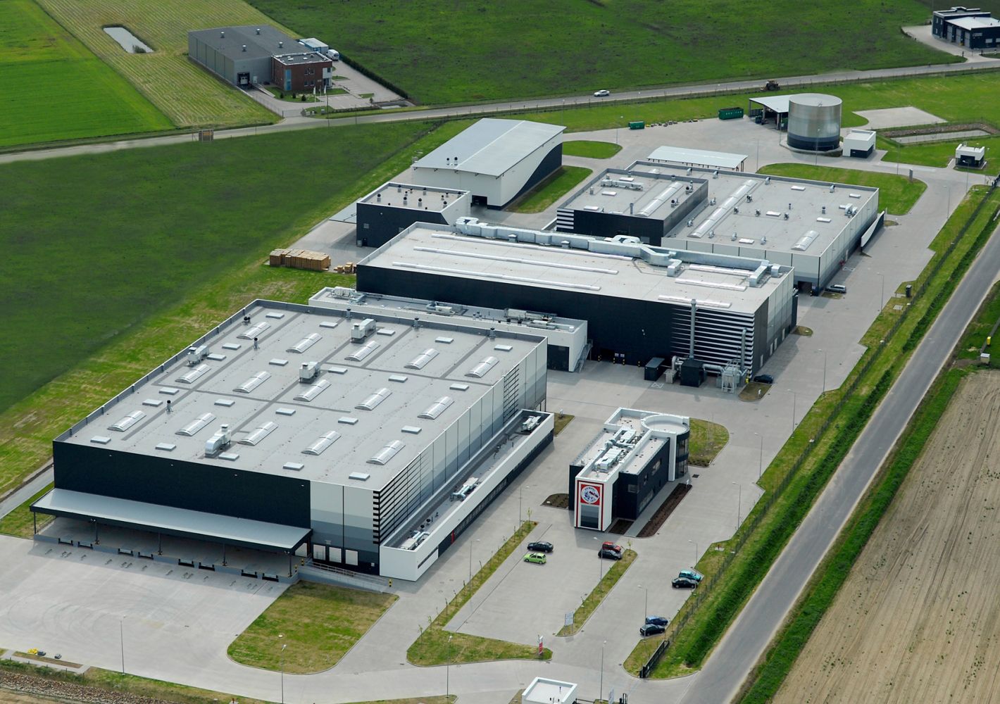 Hempel manufacturing Poland